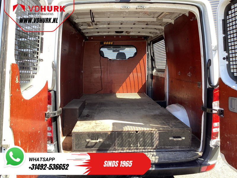 Mercedes-Benz Sprinter 313 2.2 CDI Aut. L2 EXPORT ONLY NL Auto/ APK 05-2026/ 2.8t Trekverm./ Camera/ Cruise/ Trekhaak/ Airco - Furgon: slika 5 Mercedes-Benz Sprinter 313 2.2 CDI Aut. L2 EXPORT ONLY NL Auto/ APK 05-2026/ 2.8t Trekverm./ Camera/ Cruise/ Trekhaak/ Airco - Furgon: slika 5