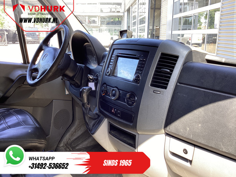 Mercedes-Benz Sprinter 313 2.2 CDI Aut. L2 EXPORT ONLY NL Auto/ APK 05-2026/ 2.8t Trekverm./ Camera/ Cruise/ Trekhaak/ Airco - Furgon: slika 3 Mercedes-Benz Sprinter 313 2.2 CDI Aut. L2 EXPORT ONLY NL Auto/ APK 05-2026/ 2.8t Trekverm./ Camera/ Cruise/ Trekhaak/ Airco - Furgon: slika 3