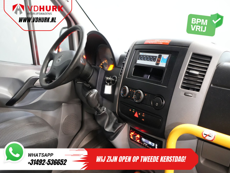 Mercedes-Benz Sprinter 313 2.2 CDI L2H2 €11.132 Incl. BTW BPM VRIJ! EXPORT Combi/ 9 Persoons/ Kombi/ 9P/ Airco/ Rolstoellift - Minibus, Putnički kombi: slika 3 Mercedes-Benz Sprinter 313 2.2 CDI L2H2 €11.132 Incl. BTW BPM VRIJ! EXPORT Combi/ 9 Persoons/ Kombi/ 9P/ Airco/ Rolstoellift - Minibus, Putnički kombi: slika 3