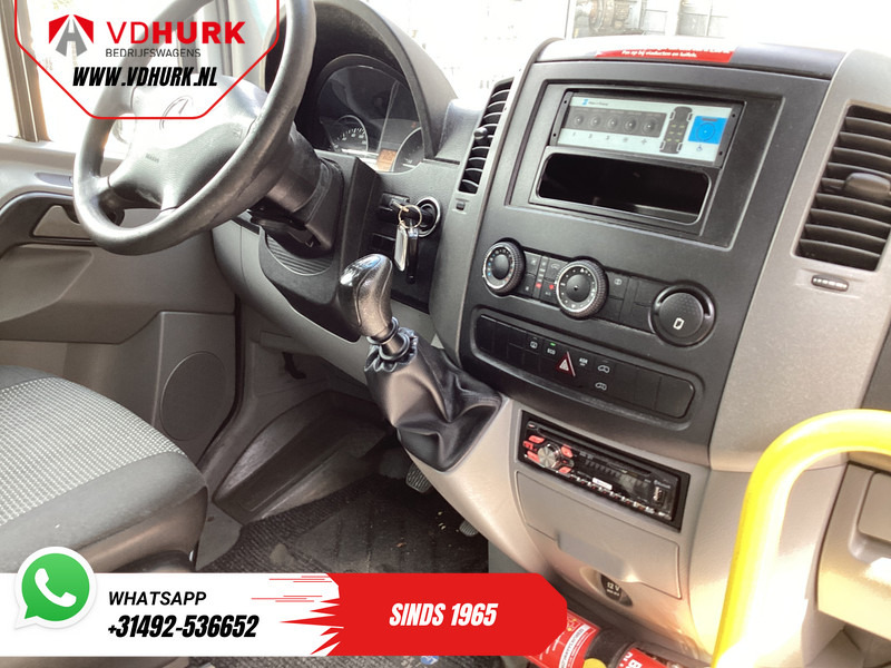 Mercedes-Benz Sprinter 313 2.2 CDI L3H2 €8.954 Incl. BTW BPM VRIJ! EXPORT ONLY Combi/ 9 Persoons/ Kombi/ 9P/ Airco/ Rolstoellift - Minibus, Putnički kombi: slika 3 Mercedes-Benz Sprinter 313 2.2 CDI L3H2 €8.954 Incl. BTW BPM VRIJ! EXPORT ONLY Combi/ 9 Persoons/ Kombi/ 9P/ Airco/ Rolstoellift - Minibus, Putnički kombi: slika 3