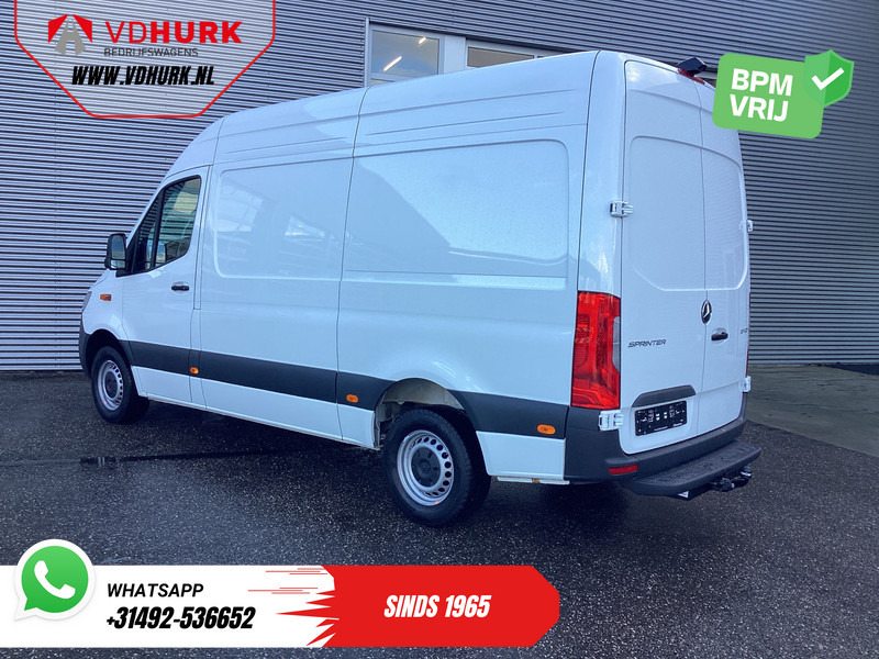 Mercedes-Benz Sprinter 317 CDI Aut. L2H2 BPM VRIJ! Gev.Stoel/ 270 Gr.Deuren/ Stoelverw./ Navi/ Camera/ Cruise/ Airco/ DAB - Furgon: slika 2 Mercedes-Benz Sprinter 317 CDI Aut. L2H2 BPM VRIJ! Gev.Stoel/ 270 Gr.Deuren/ Stoelverw./ Navi/ Camera/ Cruise/ Airco/ DAB - Furgon: slika 2