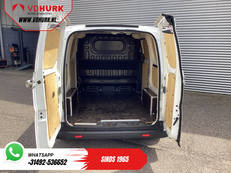 Nissan E-NV200 Business 40 kWh EXPORT ONLY Snellader/ Climate/ Camera/ Cruise - Furgon, Električno dostavno vozilo: slika 5 Nissan E-NV200 Business 40 kWh EXPORT ONLY Snellader/ Climate/ Camera/ Cruise - Furgon, Električno dostavno vozilo: slika 5