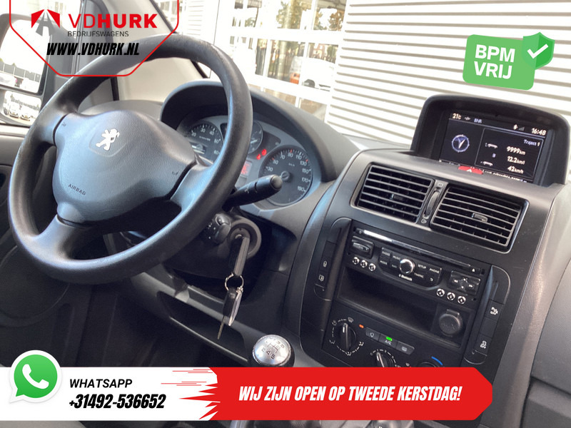 Peugeot Expert 2.0 HDI 130 pk L2 Dubbel Cabine DC EXPORT Airco/ Cruise/ Navi/ PDC/ Trekhaak - Mali kombi, Dostavno vozilo sa duplom kabinom: slika 3 Peugeot Expert 2.0 HDI 130 pk L2 Dubbel Cabine DC EXPORT Airco/ Cruise/ Navi/ PDC/ Trekhaak - Mali kombi, Dostavno vozilo sa duplom kabinom: slika 3