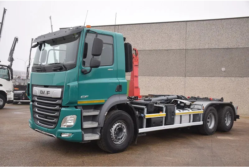 Kamion sa hidrauličnom kukom DAF CF 480: slika 1