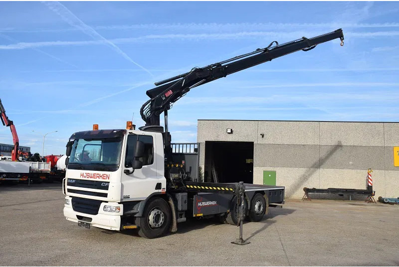 DAF CF 75.250 - Kamion sa dizalicom: slika 2 DAF CF 75.250 - Kamion sa dizalicom: slika 2