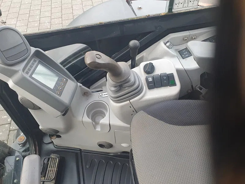 Hitachi ZX33U -5A -CLR - Mini bager: slika 4 Hitachi ZX33U -5A -CLR - Mini bager: slika 4