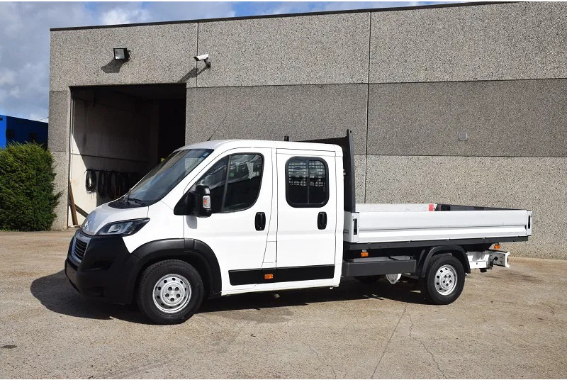 Peugeot Boxer BOXER 2.0 L -130 pk -L4 - Dostavno vozilo sa otvorenom sandukom, Dostavno vozilo sa duplom kabinom: slika 4 Peugeot Boxer BOXER 2.0 L -130 pk -L4 - Dostavno vozilo sa otvorenom sandukom, Dostavno vozilo sa duplom kabinom: slika 4