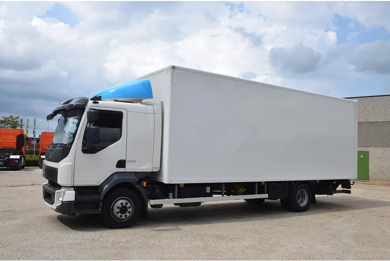 Volvo FL 250 - Kamion sa zatvorenim sandukom: slika 3 Volvo FL 250 - Kamion sa zatvorenim sandukom: slika 3