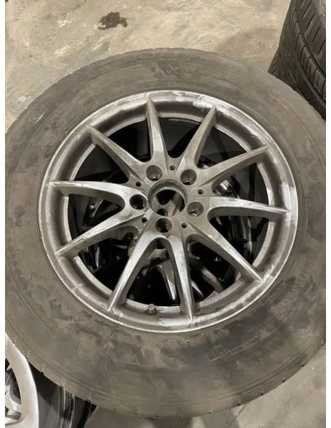 Continental Continental banden met velgen 235/65 R17 - Шины и диски za Automobil: slika 2 Continental Continental banden met velgen 235/65 R17 - Шины и диски za Automobil: slika 2