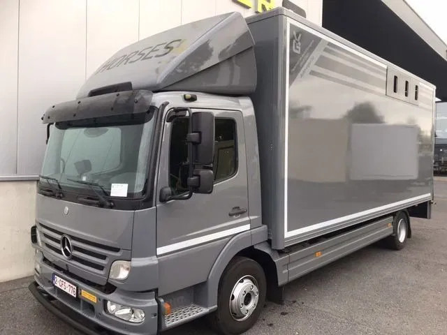 Mercedes-Benz Atego 1018 *Cruise control*Airco*Achteruitrijcamera*elektrische ruiten - Kamioni za prevoz konja: slika 1 Mercedes-Benz Atego 1018 *Cruise control*Airco*Achteruitrijcamera*elektrische ruiten - Kamioni za prevoz konja: slika 1