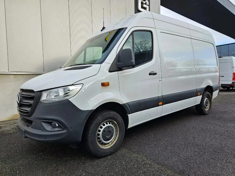 Mercedes-Benz Sprinter 317 L2H2*360°Camera*Airco*Navigatie*Zetelverwarming - Furgon: slika 1 Mercedes-Benz Sprinter 317 L2H2*360°Camera*Airco*Navigatie*Zetelverwarming - Furgon: slika 1