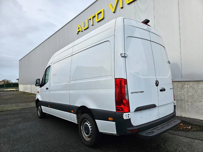Mercedes-Benz Sprinter 317 L2H2*Achteruitrijcamera*360°camera*Zetelverwarming* - Furgon: slika 2 Mercedes-Benz Sprinter 317 L2H2*Achteruitrijcamera*360°camera*Zetelverwarming* - Furgon: slika 2