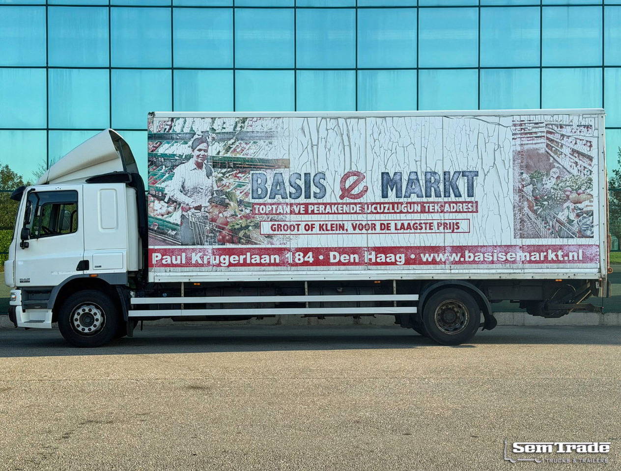 DAF CF 65 Euro 5 Only 202.000 KM Tail Lift Holland-Truck - Kamion sa zatvorenim sandukom: slika 2 DAF CF 65 Euro 5 Only 202.000 KM Tail Lift Holland-Truck - Kamion sa zatvorenim sandukom: slika 2