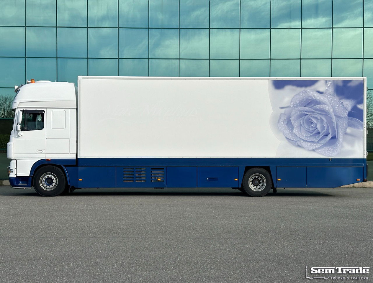 DAF XF 105.460 SSC 7 Karren BAK Bloemen Verkoop Koeling Klep Kachel - Hladnjača: slika 2 DAF XF 105.460 SSC 7 Karren BAK Bloemen Verkoop Koeling Klep Kachel - Hladnjača: slika 2