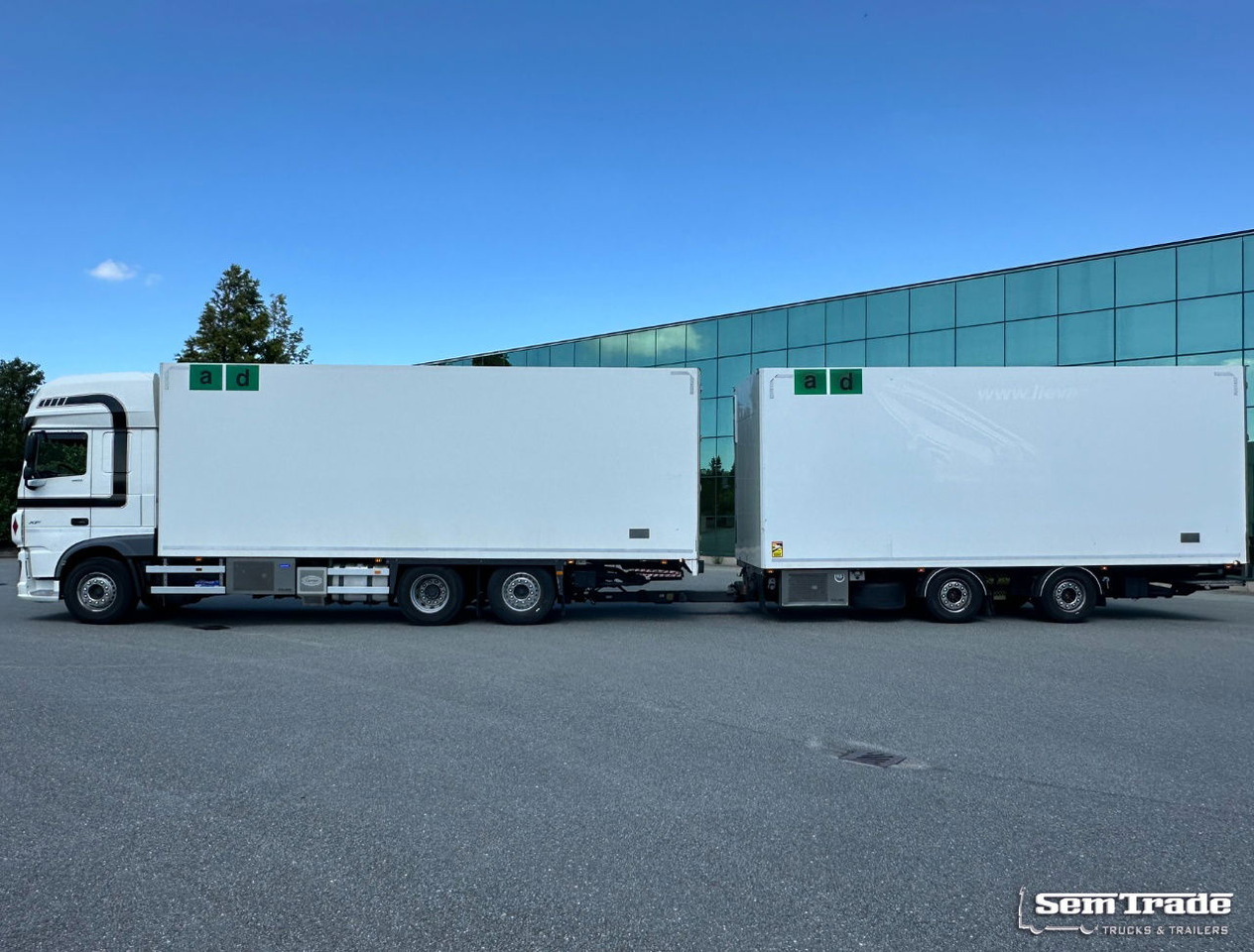 DAF XF 480 FAR SSC 2x Tail Lift 50 CC Trolleys Carrier TRS Iceland Super Condition NL-Combi - Hladnjača: slika 2 DAF XF 480 FAR SSC 2x Tail Lift 50 CC Trolleys Carrier TRS Iceland Super Condition NL-Combi - Hladnjača: slika 2