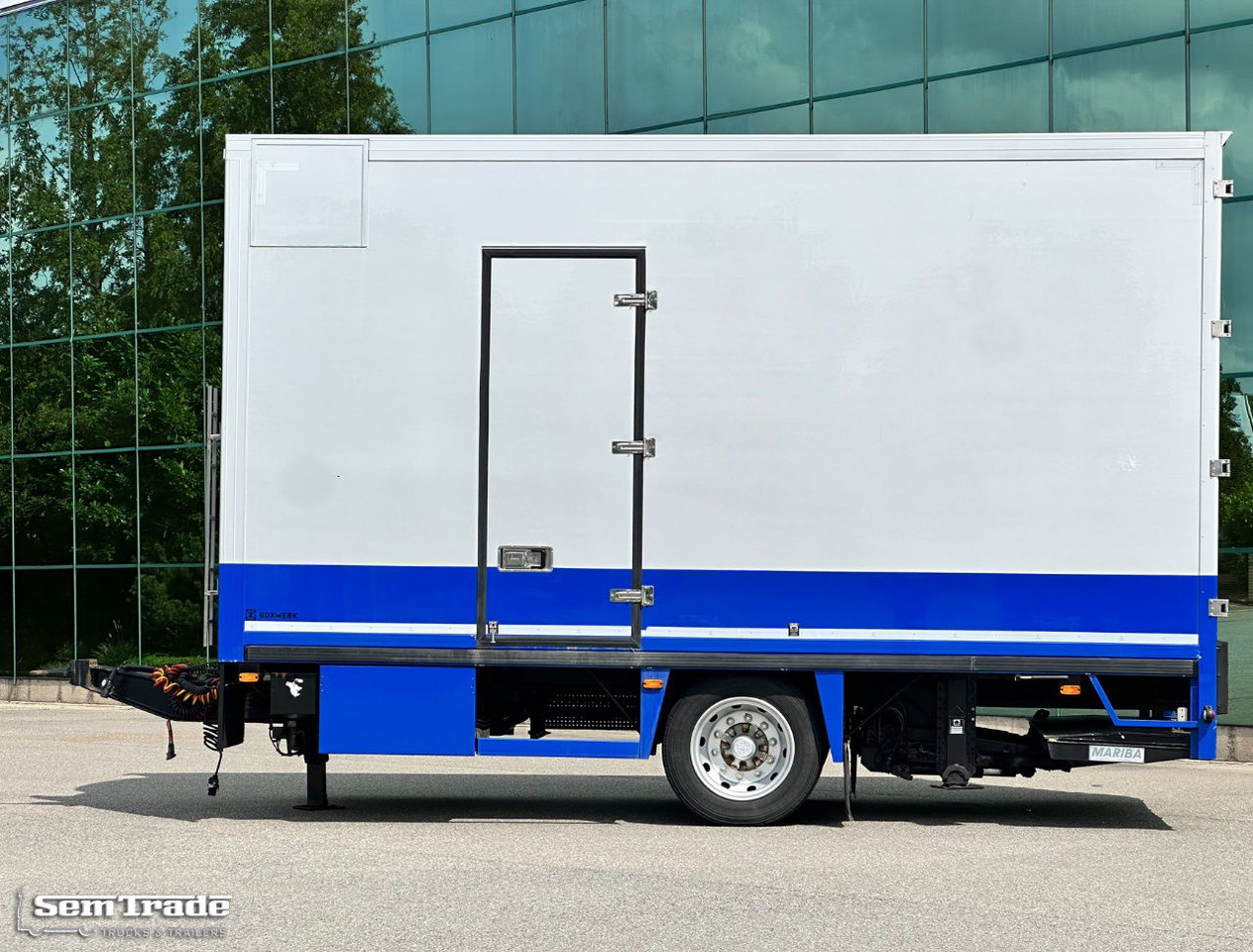 Floor Flma-10 Carrier Cooling 2X Side Door Tail Lift Disc Brakes Holland-Trailer - Prikolica hladnjače: slika 2 Floor Flma-10 Carrier Cooling 2X Side Door Tail Lift Disc Brakes Holland-Trailer - Prikolica hladnjače: slika 2