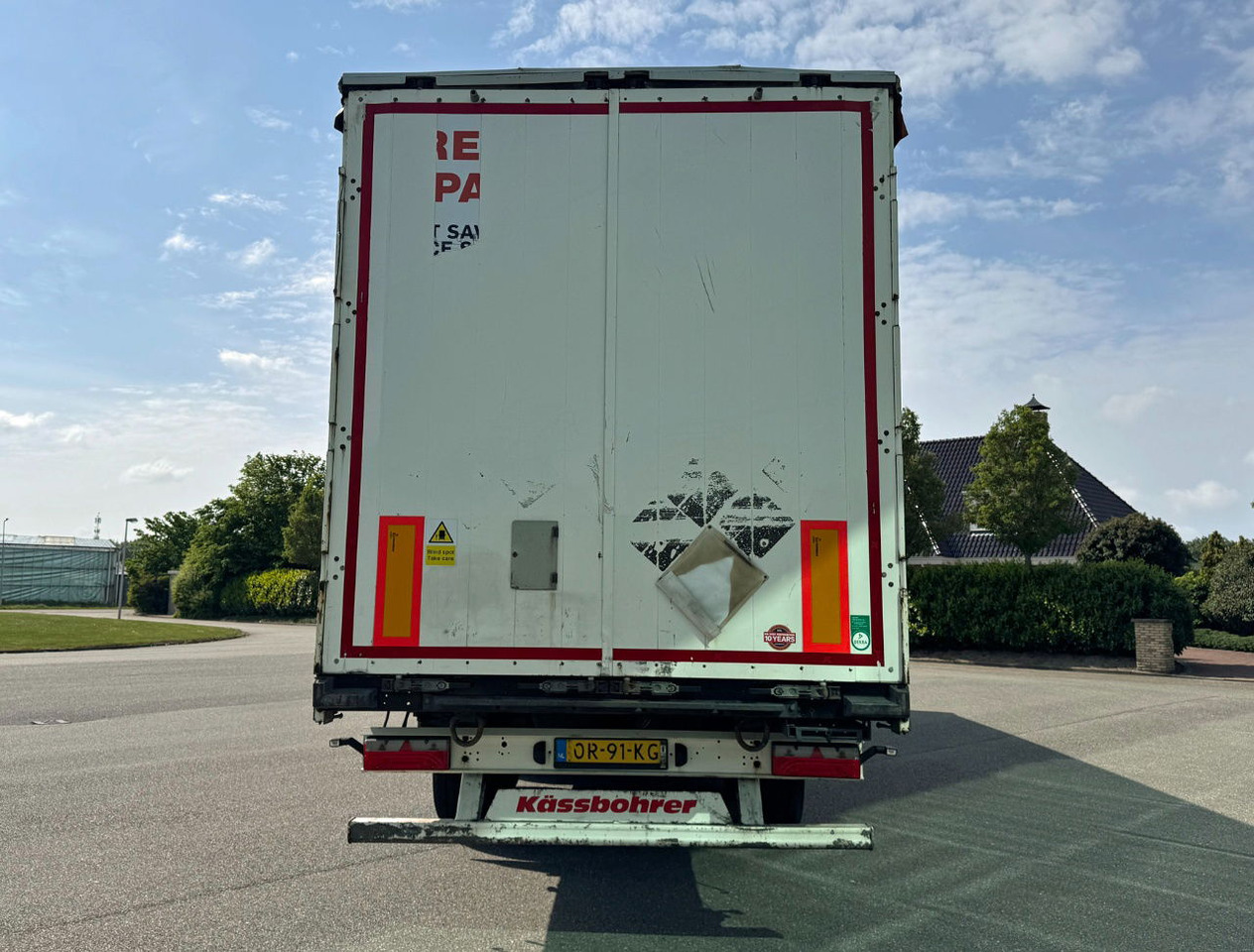 KAESSBOHRER Maxima Drum Brakes Sliding Roof NO Rust Galvanised Chassis TOP Condi - Poluprikolica sa ceradom: slika 4 KAESSBOHRER Maxima Drum Brakes Sliding Roof NO Rust Galvanised Chassis TOP Condi - Poluprikolica sa ceradom: slika 4