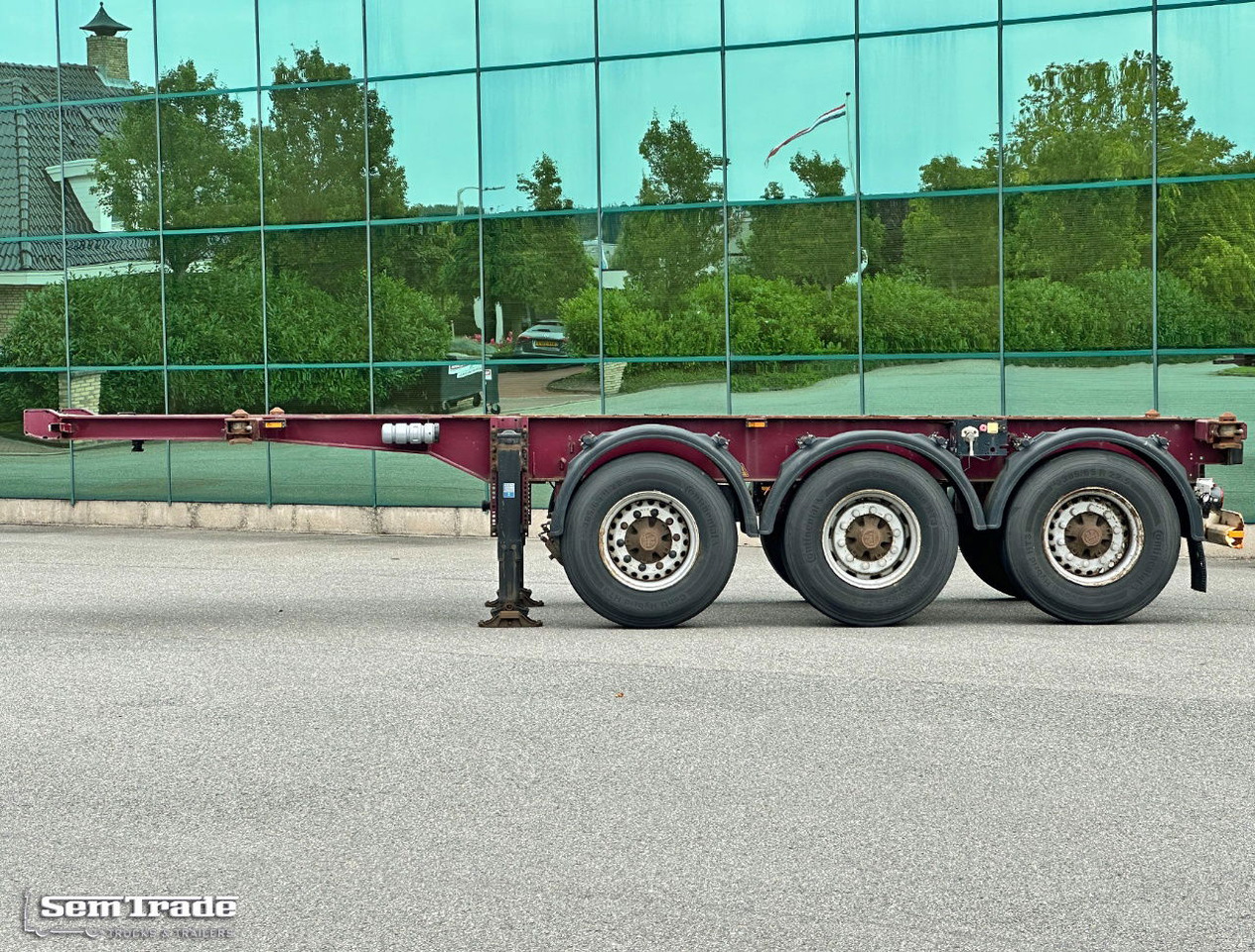 Krone SD 27 BPW Axles Lift Axle Disc Brakes Belgium-Trailer - Poluprikolica za prevoz kontejnera/ Poluprikolica sa promenjivim sandukom: slika 2 Krone SD 27 BPW Axles Lift Axle Disc Brakes Belgium-Trailer - Poluprikolica za prevoz kontejnera/ Poluprikolica sa promenjivim sandukom: slika 2