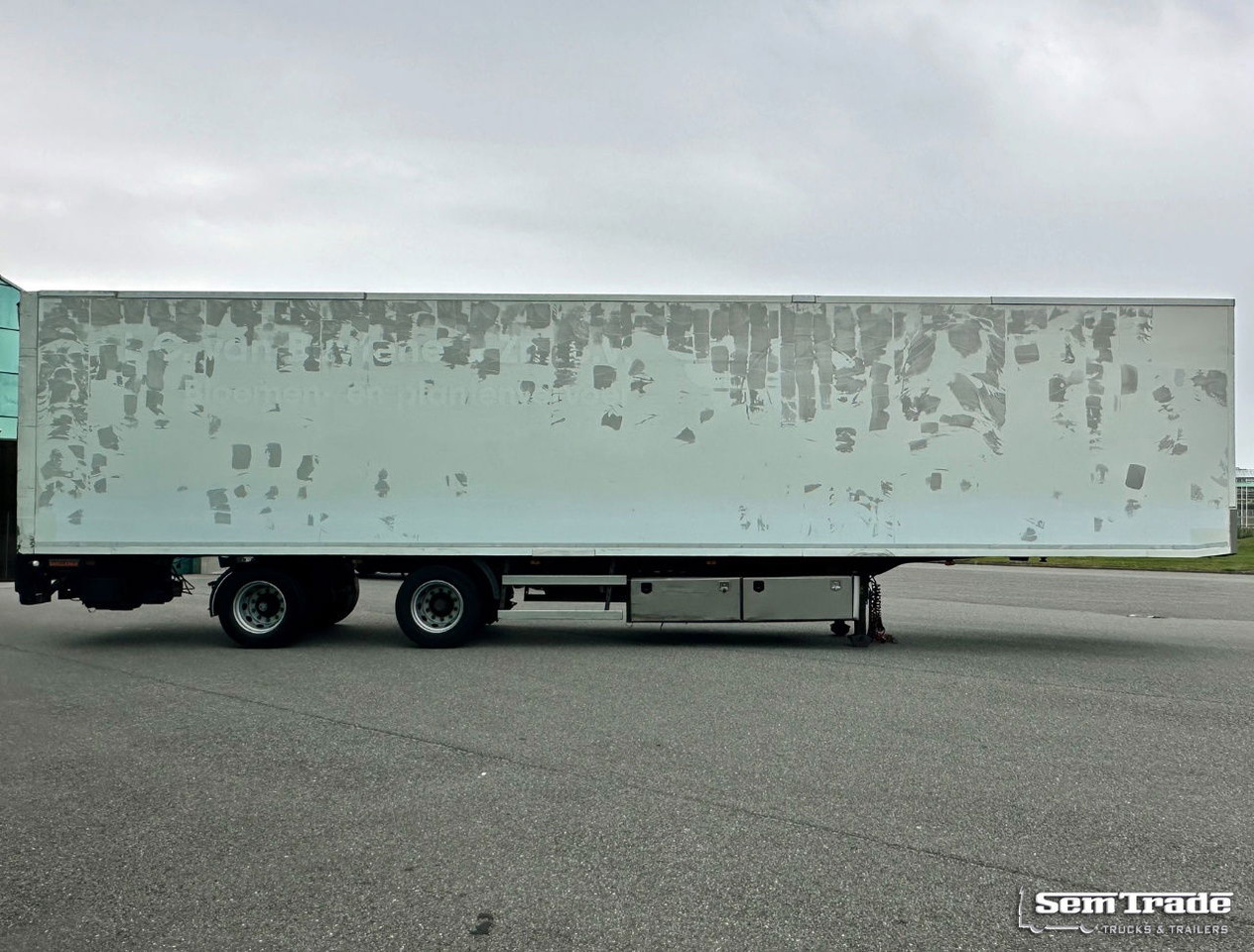 Lamboo T03 Isolated BOX + Heater Steering Axle Lift Axle Tail Lift NL-Trailer - Poluprikolica sa zatvorenim sandukom: slika 5 Lamboo T03 Isolated BOX + Heater Steering Axle Lift Axle Tail Lift NL-Trailer - Poluprikolica sa zatvorenim sandukom: slika 5
