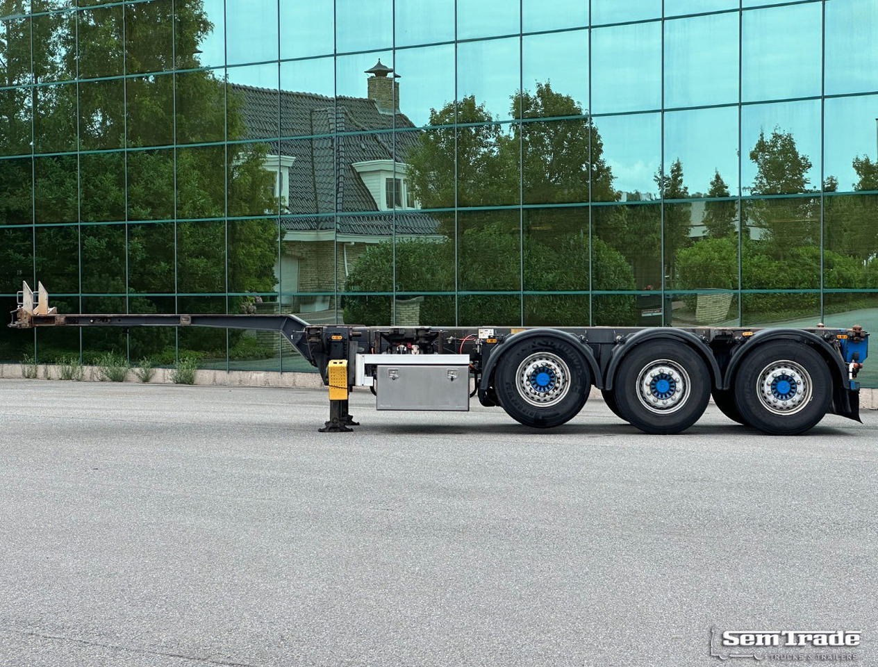 Pacton TXC.343.KB Front+Middle+Back Slider Lift Axle Steering Axle NL-Trailer - Poluprikolica za prevoz kontejnera/ Poluprikolica sa promenjivim sandukom: slika 2 Pacton TXC.343.KB Front+Middle+Back Slider Lift Axle Steering Axle NL-Trailer - Poluprikolica za prevoz kontejnera/ Poluprikolica sa promenjivim sandukom: slika 2