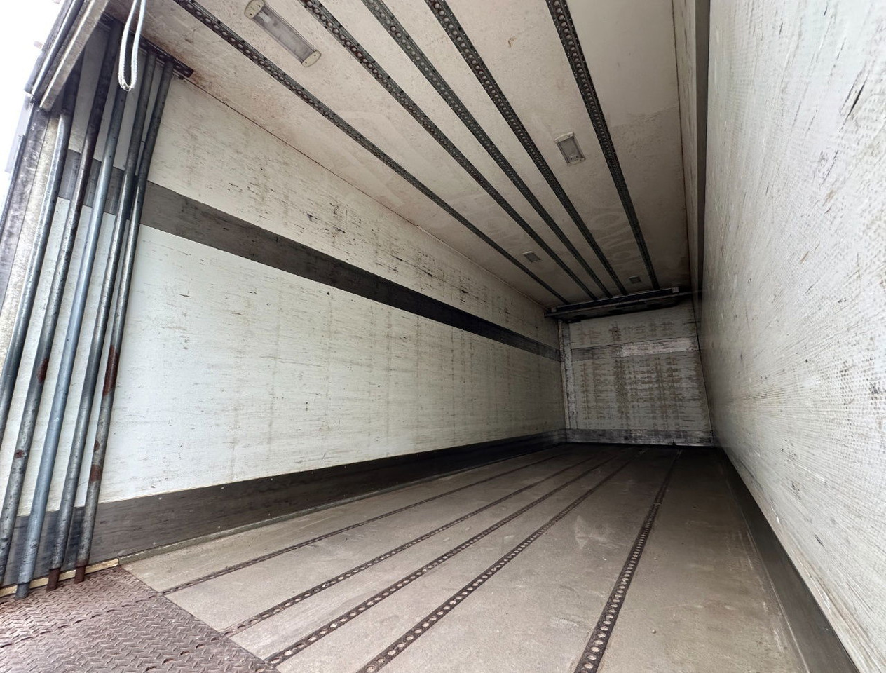 Hladnjača Scania R450 Retarder TRS Cooling Heiwo Isolated Boxes Tail Lift NL-Combi: slika 10