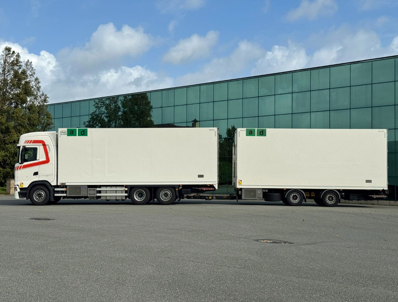 Scania S500 6X2 Retarder 50 CC Combi 2x Taillift TOP Condition Holland Truck - Hladnjača: slika 2 Scania S500 6X2 Retarder 50 CC Combi 2x Taillift TOP Condition Holland Truck - Hladnjača: slika 2