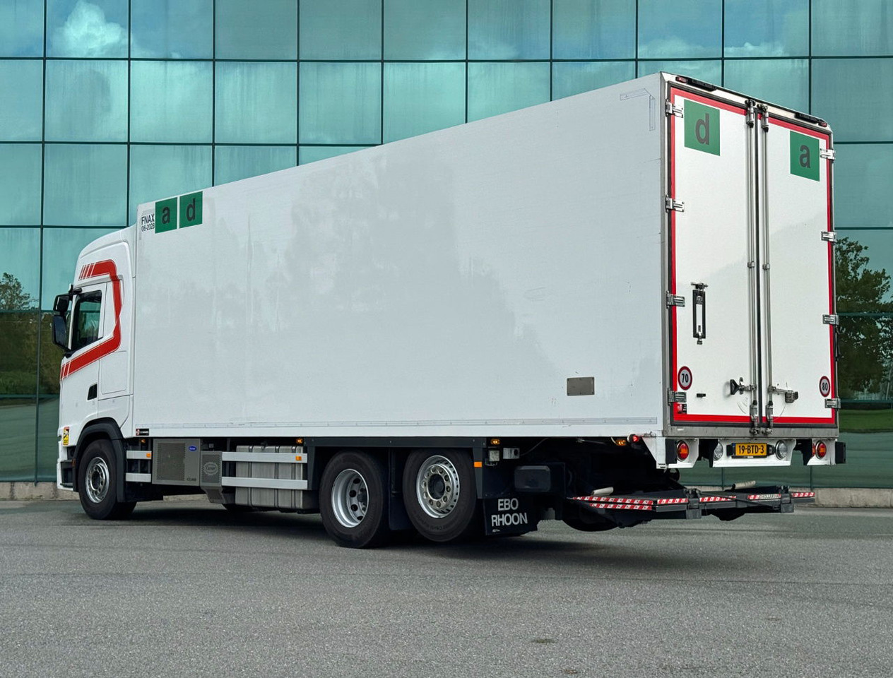 Scania S500 6X2 Retarder 815 x 250 x 275 CM Inside TOP Condition Holland Truck - Hladnjača: slika 3 Scania S500 6X2 Retarder 815 x 250 x 275 CM Inside TOP Condition Holland Truck - Hladnjača: slika 3