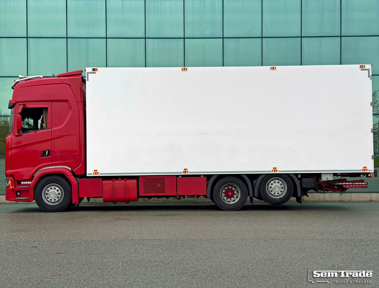 Scania S520 V8 NGS King Full AIR Retarder Luchtenberg BOX TRS Cooling Tail Lift Holland-Truck - Hladnjača: slika 2 Scania S520 V8 NGS King Full AIR Retarder Luchtenberg BOX TRS Cooling Tail Lift Holland-Truck - Hladnjača: slika 2
