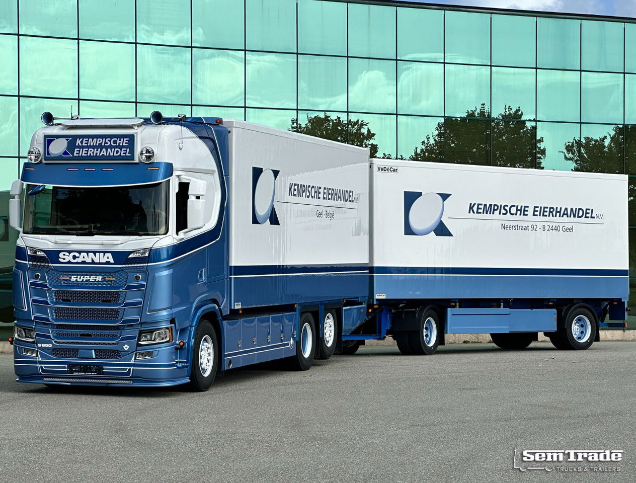 Scania S650 V8 NGS Only 193.000 KM Full Options FullY Isolated Body Special Show Truck / Combi NEW Condition - Hladnjača: slika 1 Scania S650 V8 NGS Only 193.000 KM Full Options FullY Isolated Body Special Show Truck / Combi NEW Condition - Hladnjača: slika 1