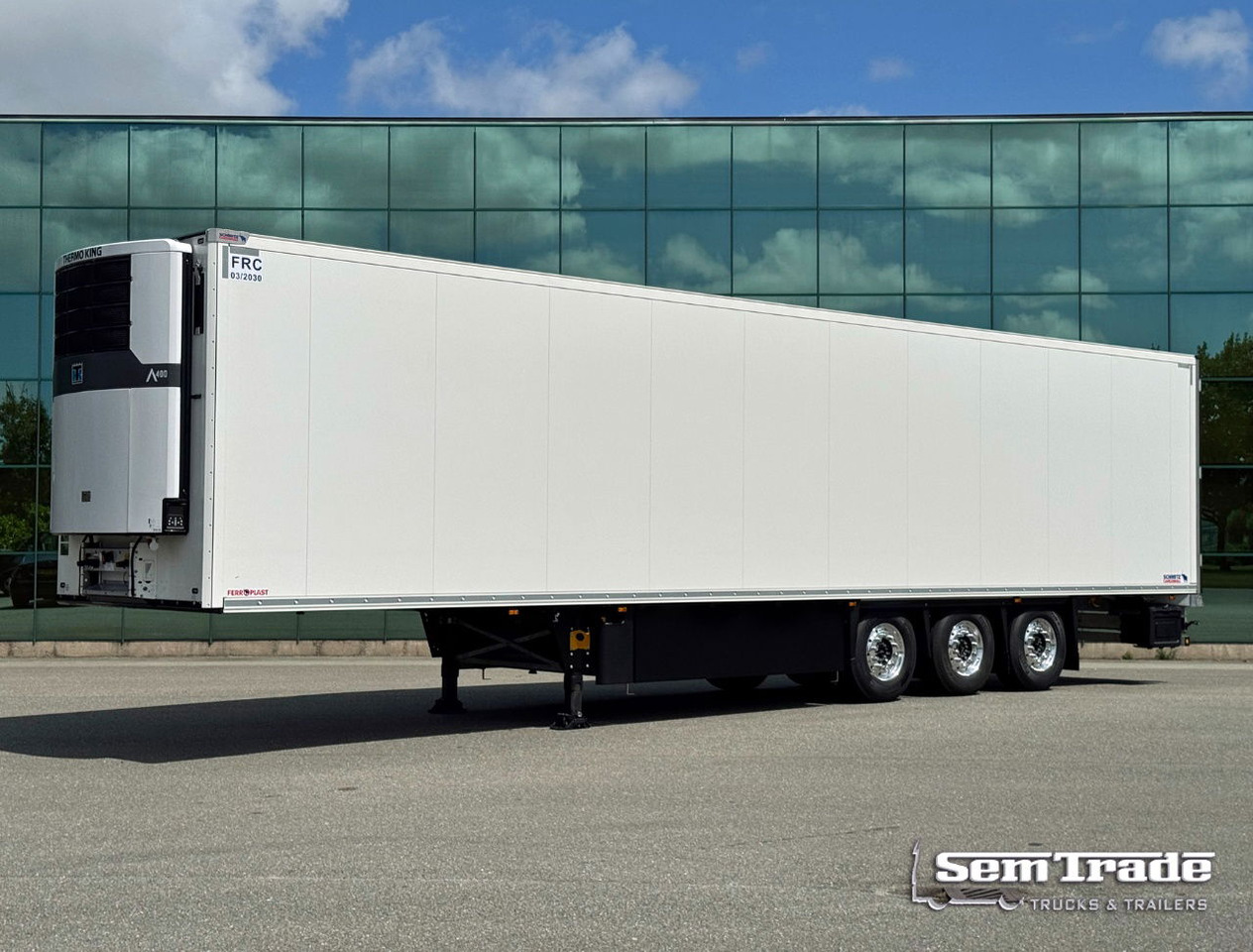 Schmitz Cargobull SCBS3B Thermo King Avancer A-400 270 High NEW AND Unused 2x Lift Axles Flower Wide - Poluprikolica hladnjače: slika 1 Schmitz Cargobull SCBS3B Thermo King Avancer A-400 270 High NEW AND Unused 2x Lift Axles Flower Wide - Poluprikolica hladnjače: slika 1