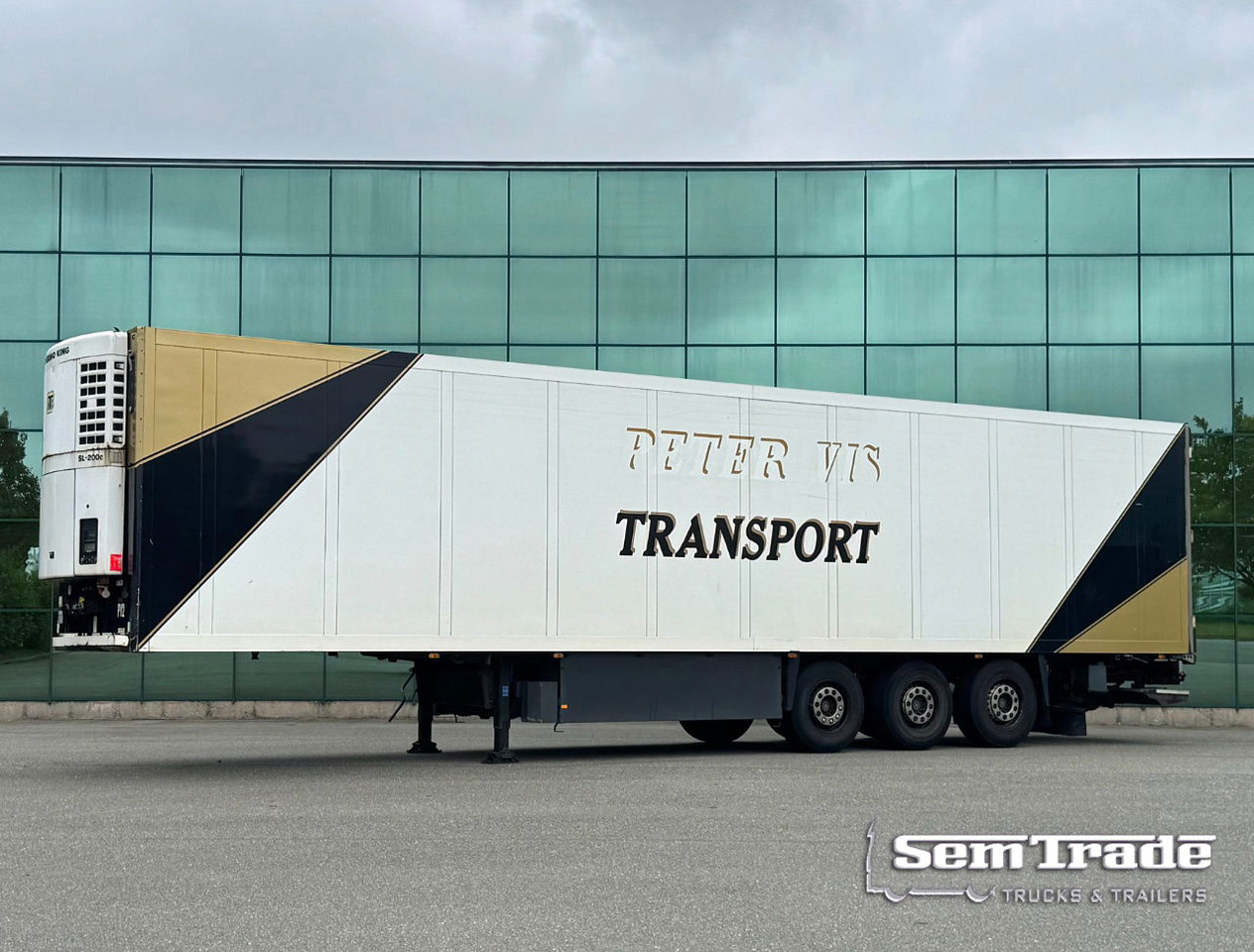 Schmitz Cargobull SKO24 Thermo King SL200e Only 8.900 Hours 270 CM High 250 CM W - Poluprikolica hladnjače: slika 1 Schmitz Cargobull SKO24 Thermo King SL200e Only 8.900 Hours 270 CM High 250 CM W - Poluprikolica hladnjače: slika 1