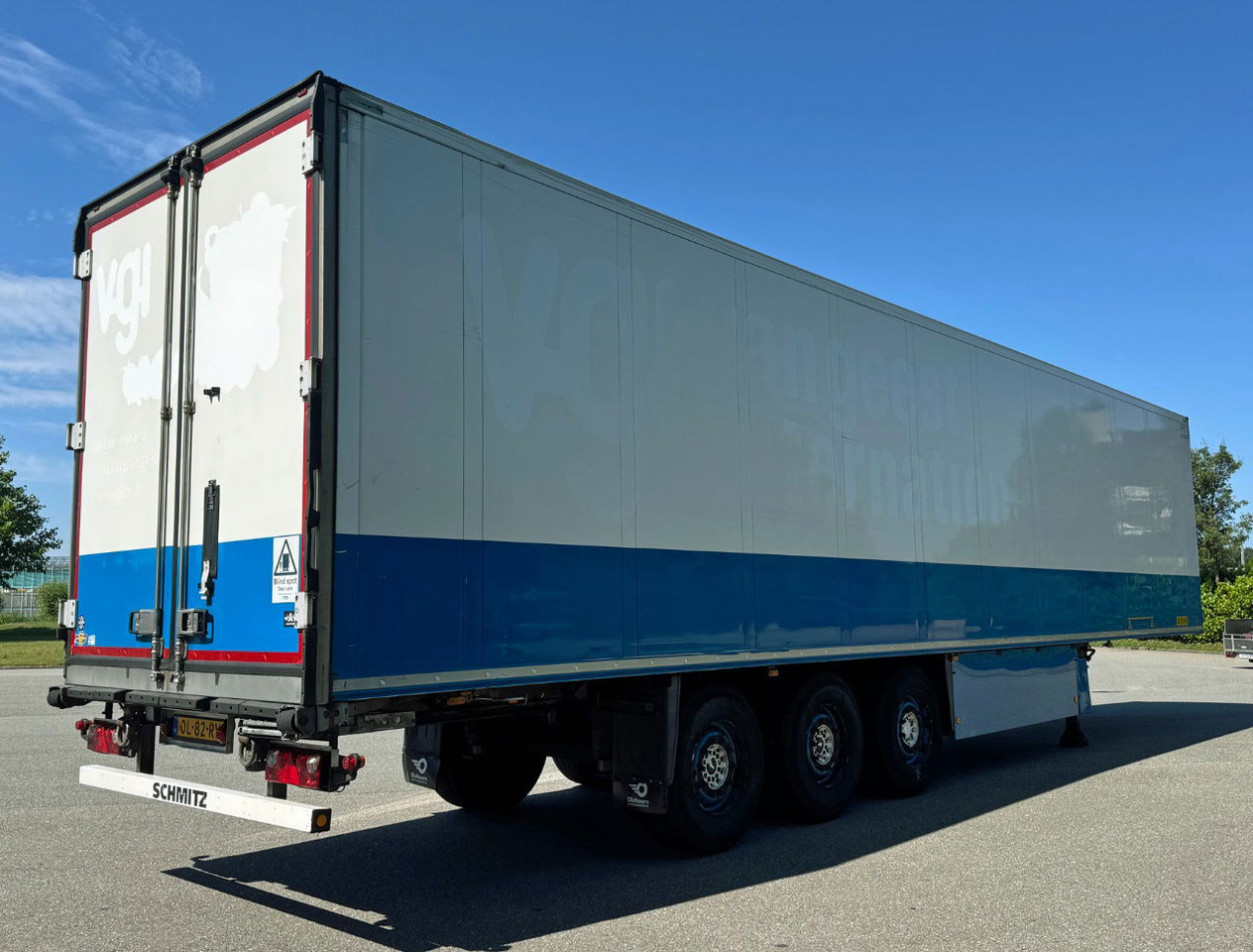 Schmitz Cargobull Thermo King SLX300 With Only 6.200 Hours 1340 x 250 x 270 CM Inside TOP Condition NL Trailer - Poluprikolica hladnjače: slika 4 Schmitz Cargobull Thermo King SLX300 With Only 6.200 Hours 1340 x 250 x 270 CM Inside TOP Condition NL Trailer - Poluprikolica hladnjače: slika 4