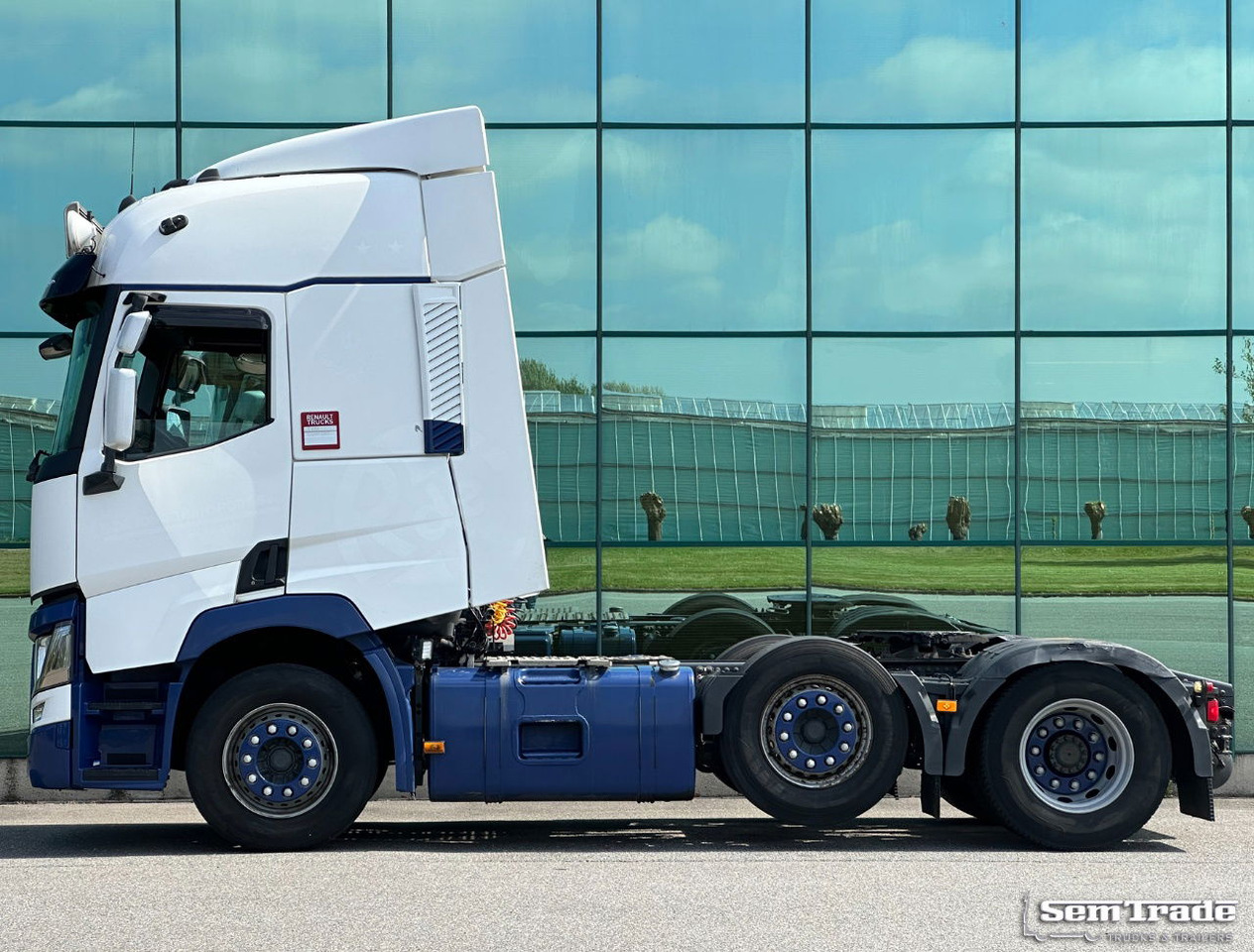 Renault T460 Comfort Euro 6 Only 654.000 KM 2X Tanks NL-Truck - Tegljač: slika 2 Renault T460 Comfort Euro 6 Only 654.000 KM 2X Tanks NL-Truck - Tegljač: slika 2