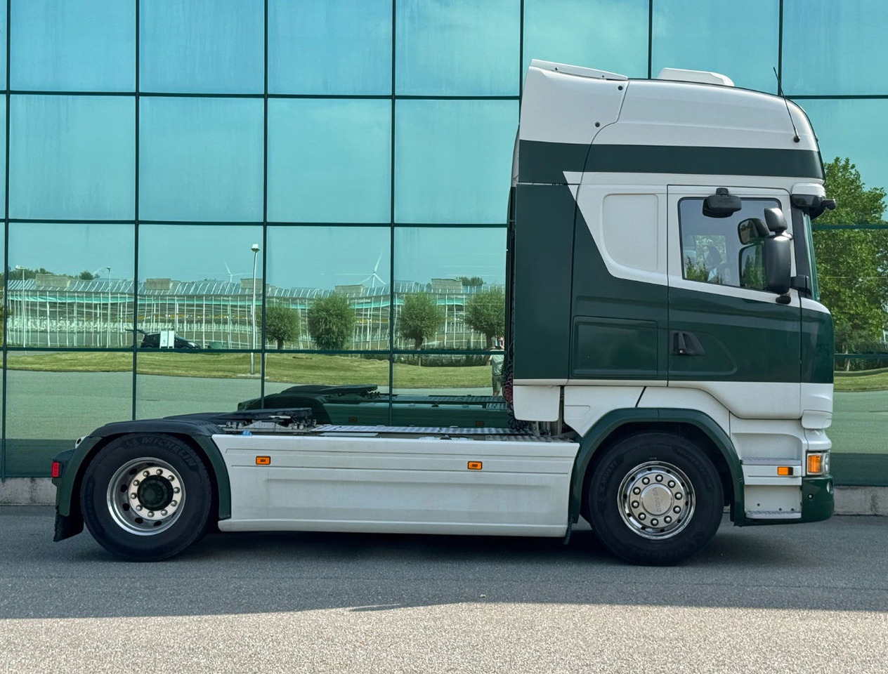 Scania R490 Retarder TRS Genset Good Condition NL Truck - Tegljač: slika 5 Scania R490 Retarder TRS Genset Good Condition NL Truck - Tegljač: slika 5