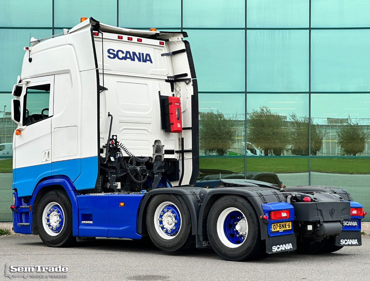 Scania S450 Full AIR Retarder 2X Tanks Only 659.000 KM Super Condition - Tegljač: slika 3 Scania S450 Full AIR Retarder 2X Tanks Only 659.000 KM Super Condition - Tegljač: slika 3