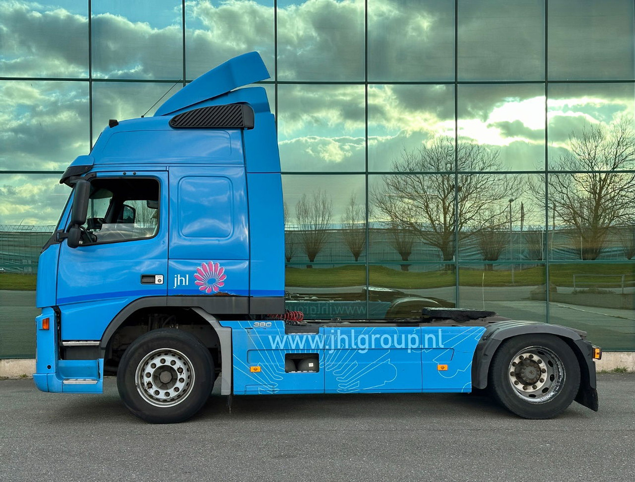 Volvo FM 380 Analogue Tacho 665.000 KM Full Spoiler Holland-Truck NEW APK - TUV - Tegljač: slika 2 Volvo FM 380 Analogue Tacho 665.000 KM Full Spoiler Holland-Truck NEW APK - TUV - Tegljač: slika 2