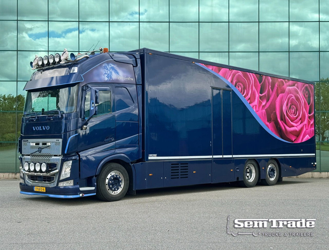 Volvo FH Full AIR Full Options Super Condition Show Truck Carrier Supra Flowers - Hladnjača: slika 1 Volvo FH Full AIR Full Options Super Condition Show Truck Carrier Supra Flowers - Hladnjača: slika 1