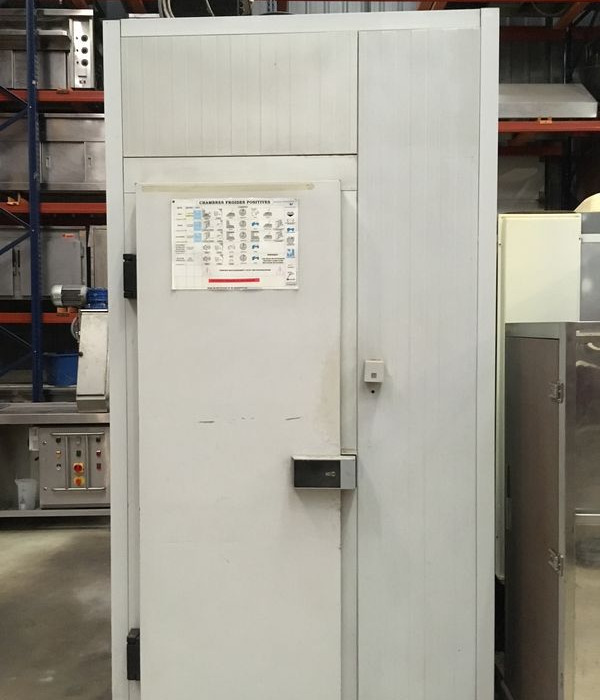 Chambre froide en panneau Chambre froide inox Vitrine haute inox Tour refrigere Vitrine magasin - Oprema za prehrambenu industriju: slika 1 Chambre froide en panneau Chambre froide inox Vitrine haute inox Tour refrigere Vitrine magasin - Oprema za prehrambenu industriju: slika 1