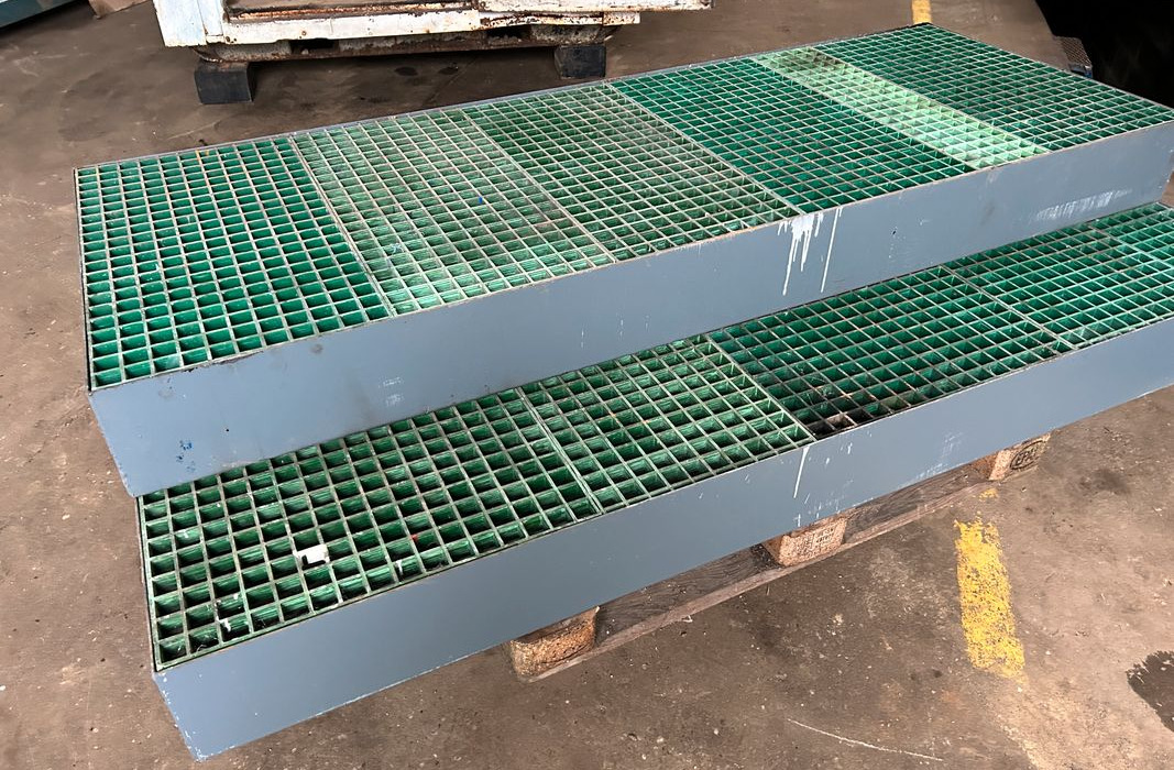 Racks à palettes Rayonnages Rangement pour transporteur ou logistique paletisable .Bacs de retention - Skladišni regal: slika 4 Racks à palettes Rayonnages Rangement pour transporteur ou logistique paletisable .Bacs de retention - Skladišni regal: slika 4