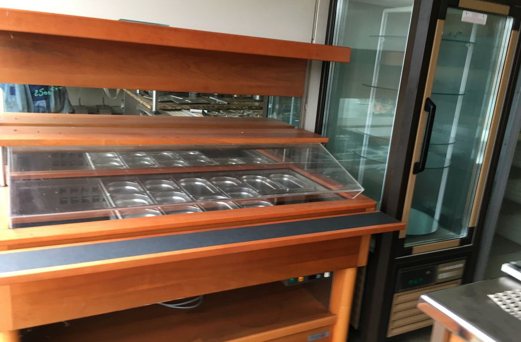 Tour refrigere Gastro ou 600x400 Armoires froides Self de presentation Table de decoupe refrigeree - Oprema za prehrambenu industriju: slika 2 Tour refrigere Gastro ou 600x400 Armoires froides Self de presentation Table de decoupe refrigeree - Oprema za prehrambenu industriju: slika 2