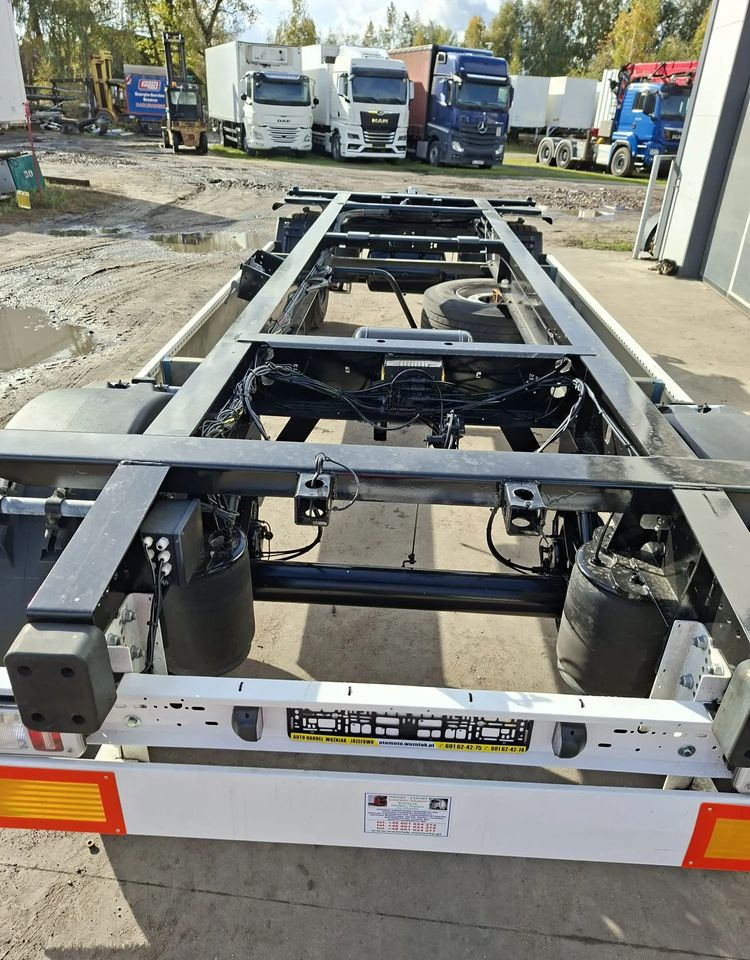 Krone BDF osie SAF przyczepa - Prikolica za prevoz kontejnera/ Prikolica sa promenjivim sandukom: slika 4 Krone BDF osie SAF przyczepa - Prikolica za prevoz kontejnera/ Prikolica sa promenjivim sandukom: slika 4