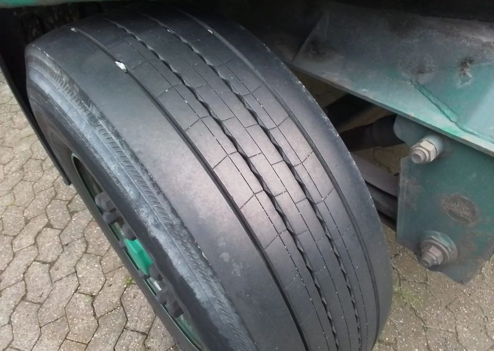 Krone Przyczepa 3 osie Firanka - Prikolica sa ceradom: slika 5 Krone Przyczepa 3 osie Firanka - Prikolica sa ceradom: slika 5