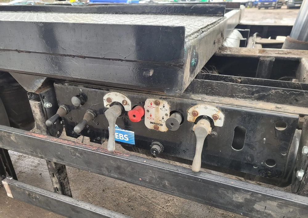 Krone Przyczepa wywrotka 3 osie wywrot - Prikolica istovarivača: slika 5 Krone Przyczepa wywrotka 3 osie wywrot - Prikolica istovarivača: slika 5