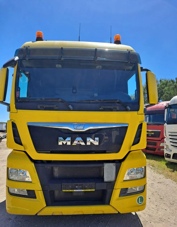 MAN TGX 26.480 6X2 3 osie - Kamion sa golom šasijom i zatvorenom kabinom: slika 3 MAN TGX 26.480 6X2 3 osie - Kamion sa golom šasijom i zatvorenom kabinom: slika 3