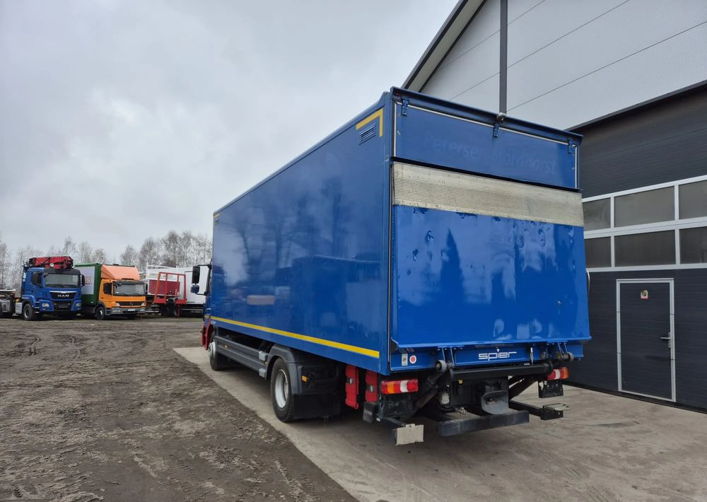 Mercedes-Benz Atego 1330 Euro 6 - Kamion sa zatvorenim sandukom: slika 4 Mercedes-Benz Atego 1330 Euro 6 - Kamion sa zatvorenim sandukom: slika 4