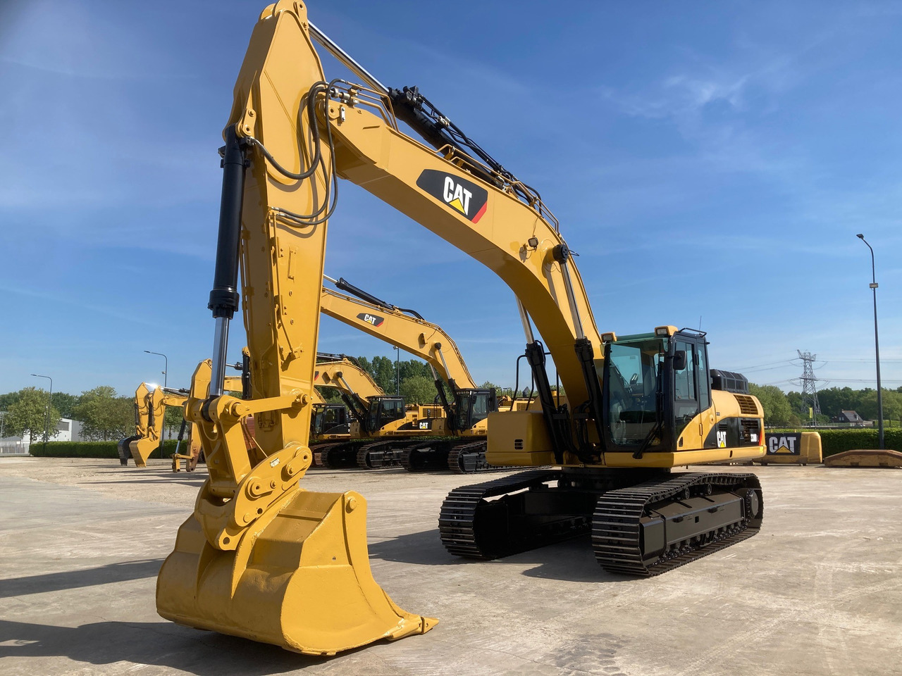 Caterpillar 330DL - Bager guseničar: slika 3 Caterpillar 330DL - Bager guseničar: slika 3