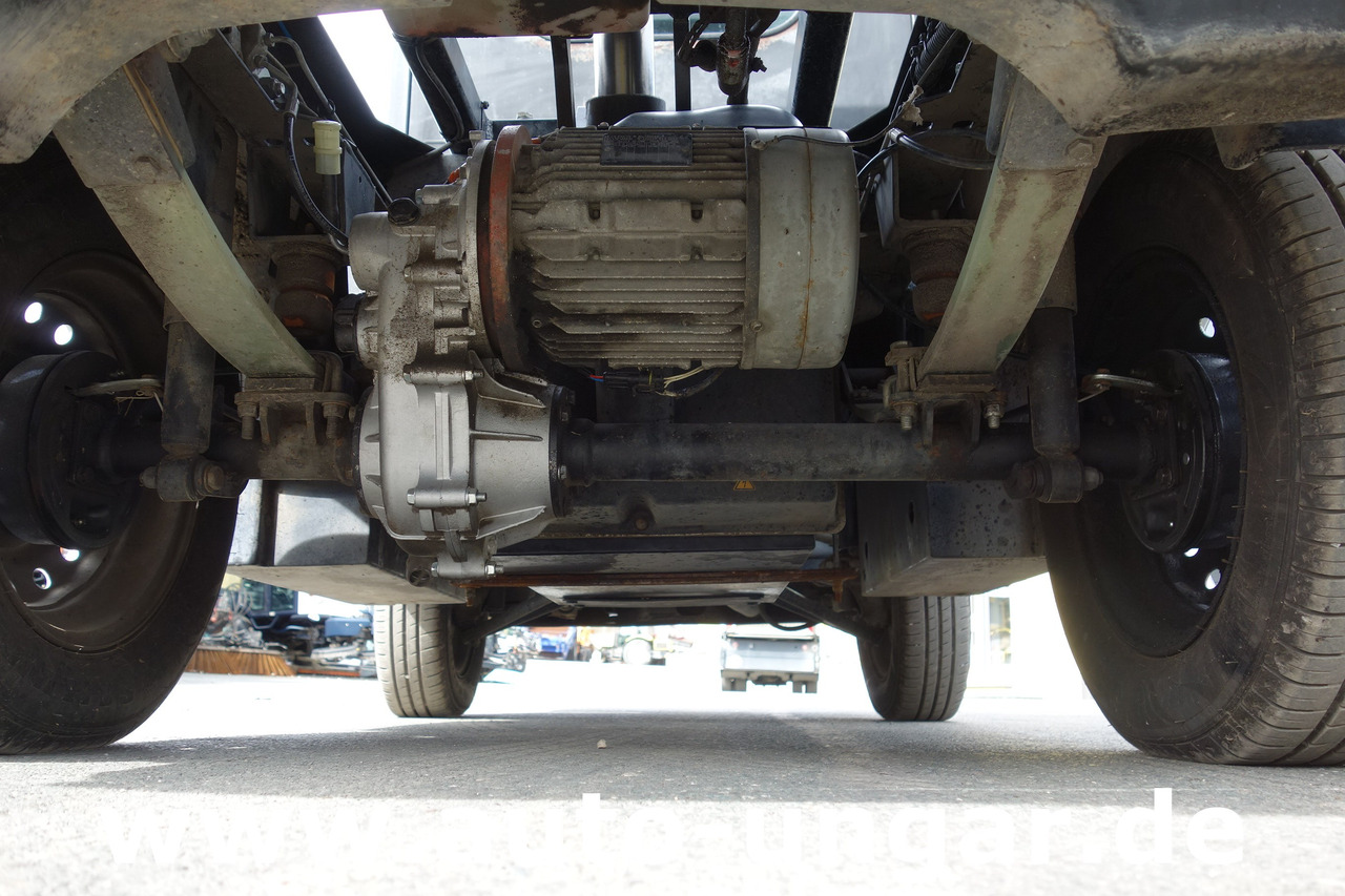 Električno komunalno vozilo AIXAM MEGA M10 kurzer Radstand Kipper Bj. 2013: slika 8