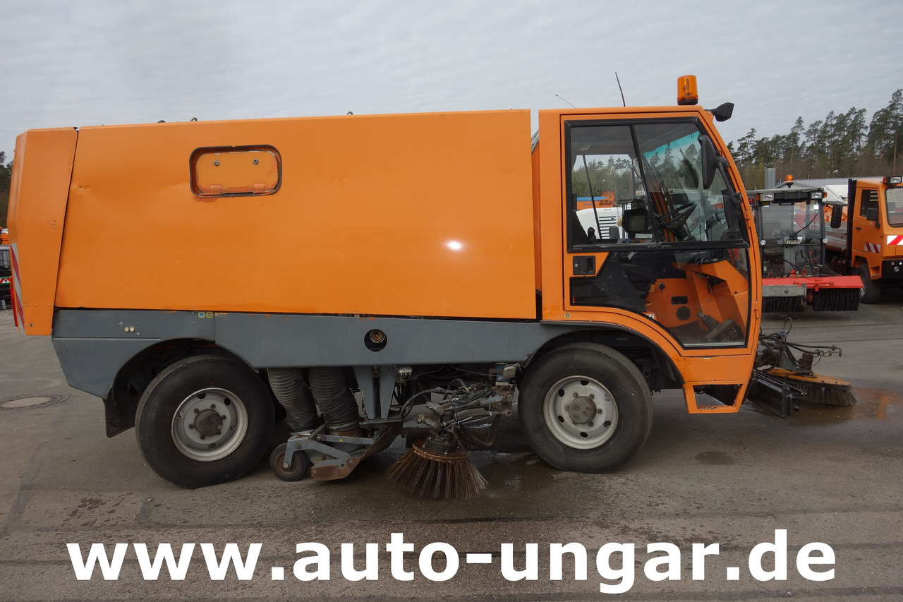 Aebi MFH 5000 Kehrmaschine Baujahr 2004 4-Rad Lenkung Wildkrautbesen - Autočistilica: slika 4 Aebi MFH 5000 Kehrmaschine Baujahr 2004 4-Rad Lenkung Wildkrautbesen - Autočistilica: slika 4