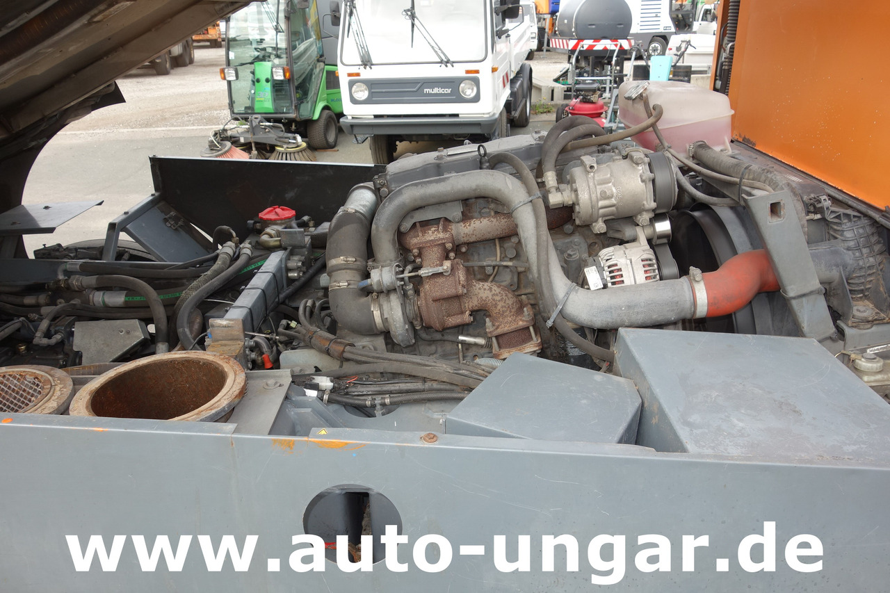 Autočistilica Aebi MFH 5000 Kehrmaschine Baujahr 2004 4-Rad Lenkung Wildkrautbesen: slika 8 Autočistilica Aebi MFH 5000 Kehrmaschine Baujahr 2004 4-Rad Lenkung Wildkrautbesen: slika 8