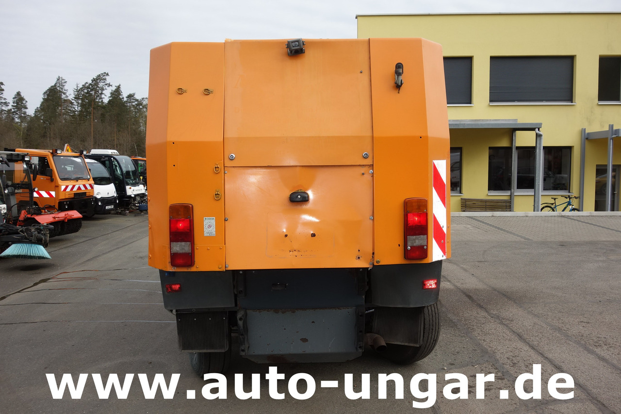 Autočistilica Aebi MFH 5000 Kehrmaschine Baujahr 2004 4-Rad Lenkung Wildkrautbesen: slika 6 Autočistilica Aebi MFH 5000 Kehrmaschine Baujahr 2004 4-Rad Lenkung Wildkrautbesen: slika 6